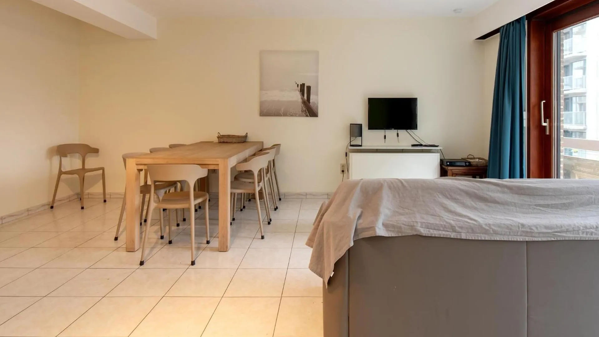 Apartment 2 Bedroom Apartment, Near Epernay Square Middelkerke