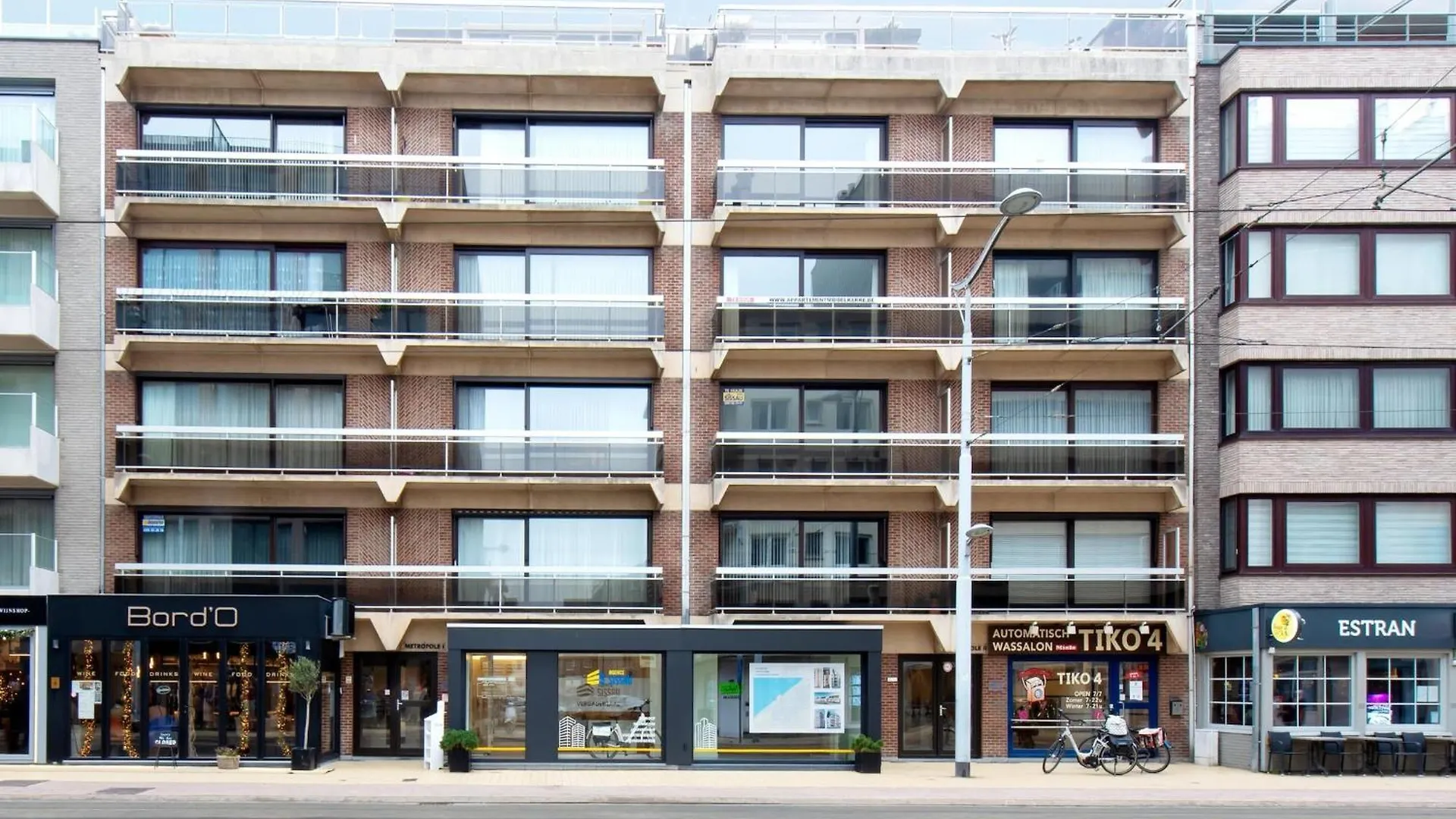 2 Bedroom Apartment, Near Epernay Square Middelkerke