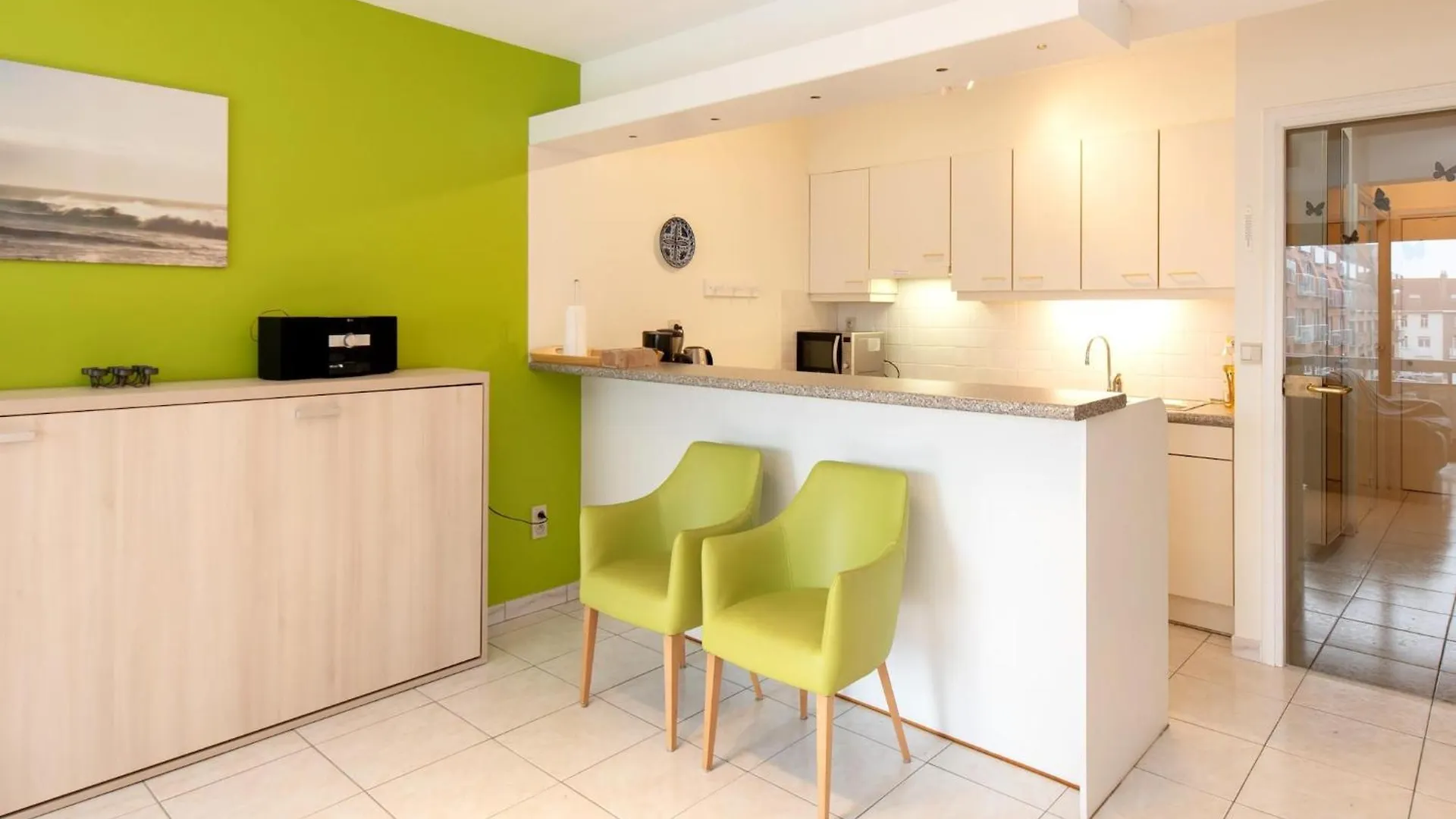 2 Bedroom Apartment, Near Epernay Square Middelkerke Apartment