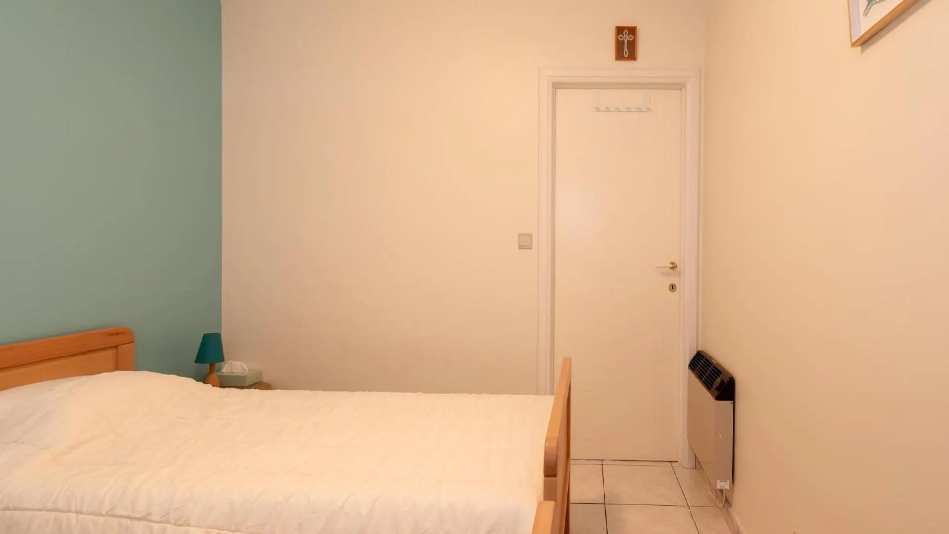 2 Bedroom Apartment, Near Epernay Square Middelkerke
